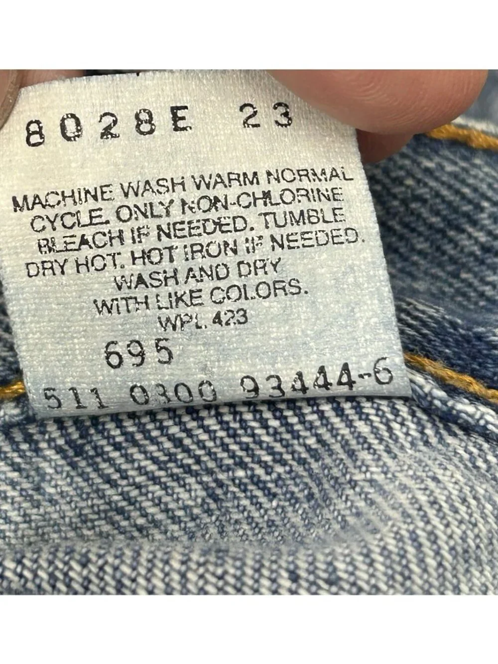 Vintage Levi's 550 Denim Shorts Relaxed Fit Mens 38 Blue 90s USA Made Cotton